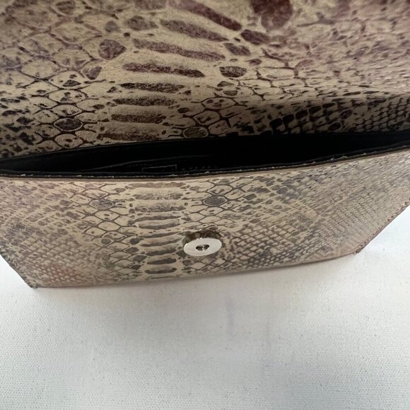 JJ Winters Leather Snake Print Crossbody Envelope Purse Chain Strap - Picture 3 of 8